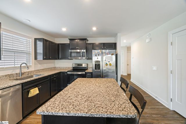 689 Hardwood Drive, Boiling Springs, SC 29316