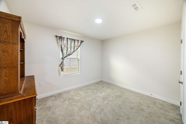 689 Hardwood Drive, Boiling Springs, SC 29316