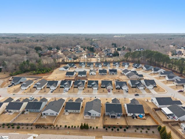 689 Hardwood Drive, Boiling Springs, SC 29316