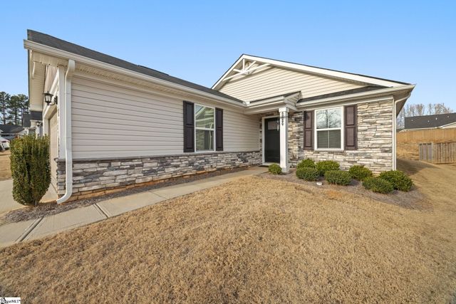 689 Hardwood Drive, Boiling Springs, SC 29316