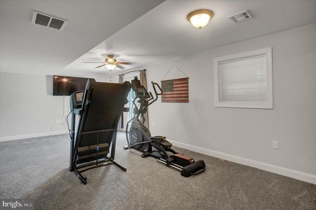 271 LEEDY WAY WEST, Chambersburg, PA 17202