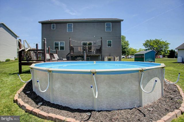 271 LEEDY WAY WEST, Chambersburg, PA 17202