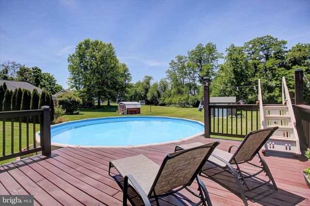 271 LEEDY WAY WEST, Chambersburg, PA 17202