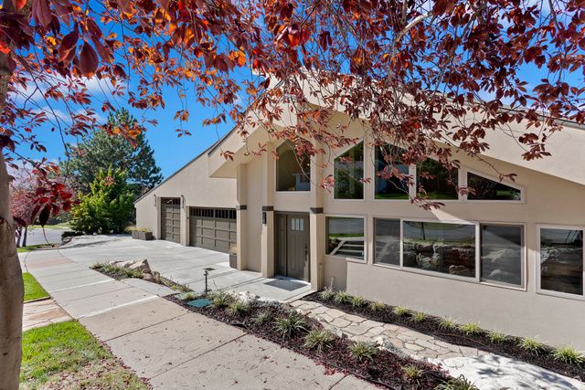 88 S MOSS HILL DR, Bountiful, UT 84010