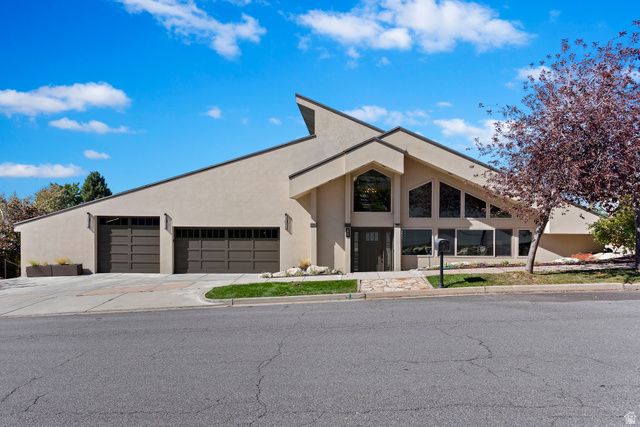 88 S MOSS HILL DR, Bountiful, UT 84010