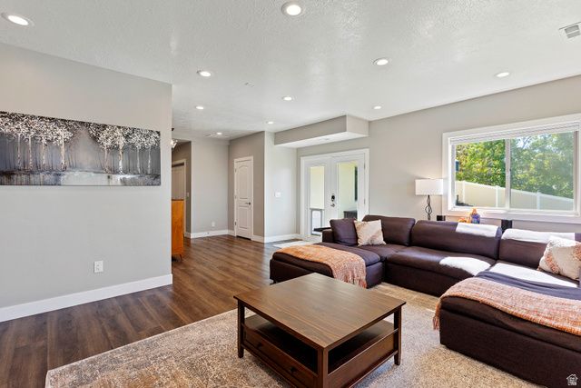 88 S MOSS HILL DR, Bountiful, UT 84010