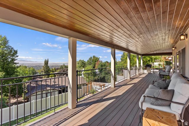 88 S MOSS HILL DR, Bountiful, UT 84010