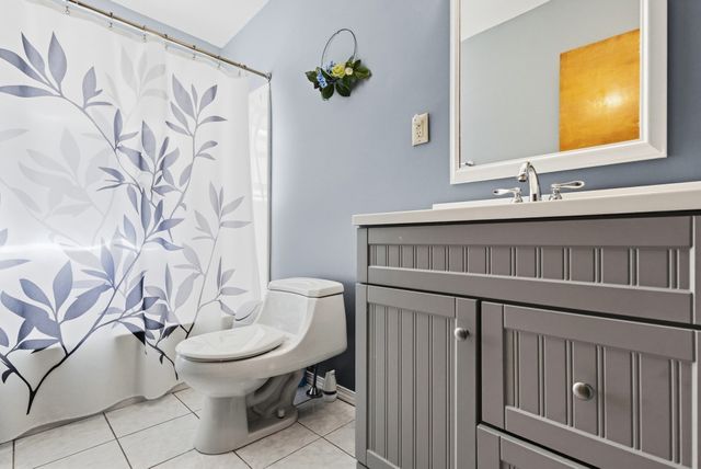 58 Lombard St, New Bedford, MA 02740