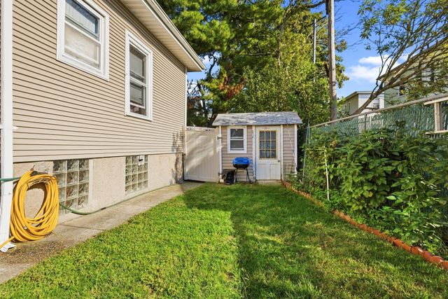 58 Lombard St, New Bedford, MA 02740