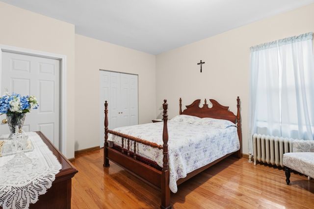 58 Lombard St, New Bedford, MA 02740