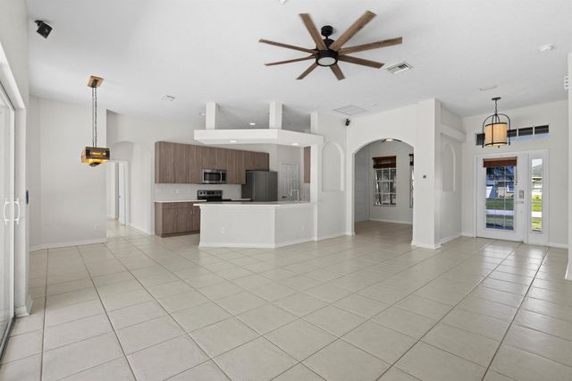 2241 SW Nightingale Terrace, Port St. Lucie, FL 34953