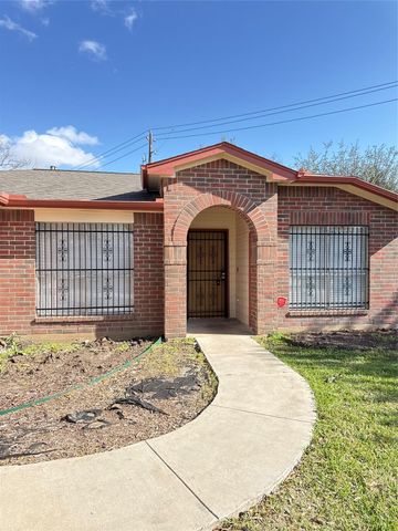 15919 Hiram Clarke Road, Houston, TX 77053