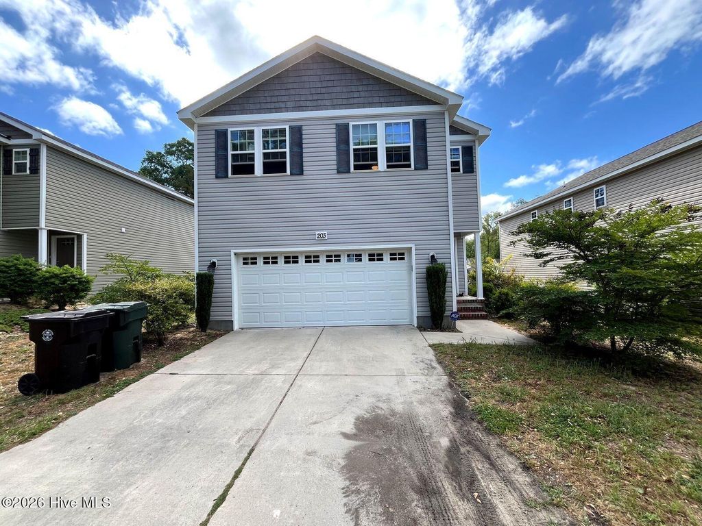 203 S Pine Street, Aberdeen, NC 28315