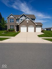 6008 Phillips Drive, Brownsburg, IN 46112