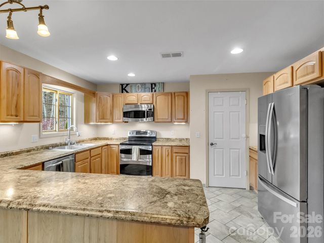 115 Fugitive Run, Sylva, NC 28779