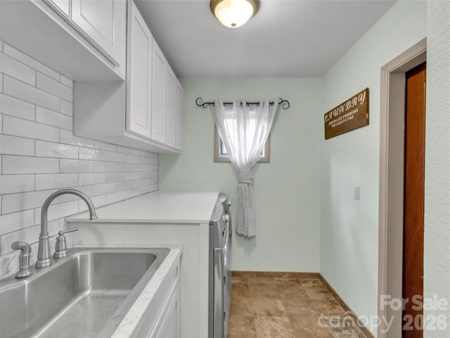 115 Fugitive Run, Sylva, NC 28779