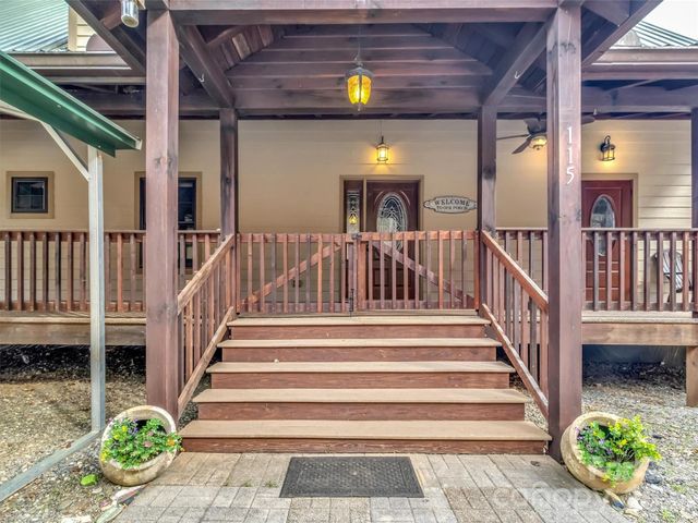 115 Fugitive Run, Sylva, NC 28779