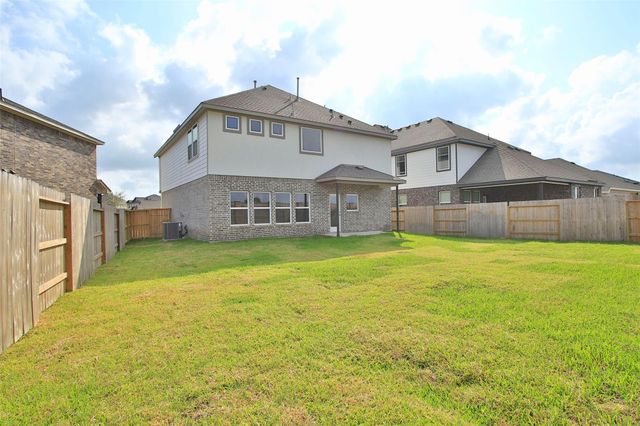 19523 Valletta Green Drive, Hockley, TX 77447