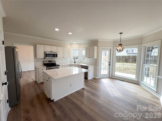 8141 Long Nook Lane, Charlotte, NC 28277