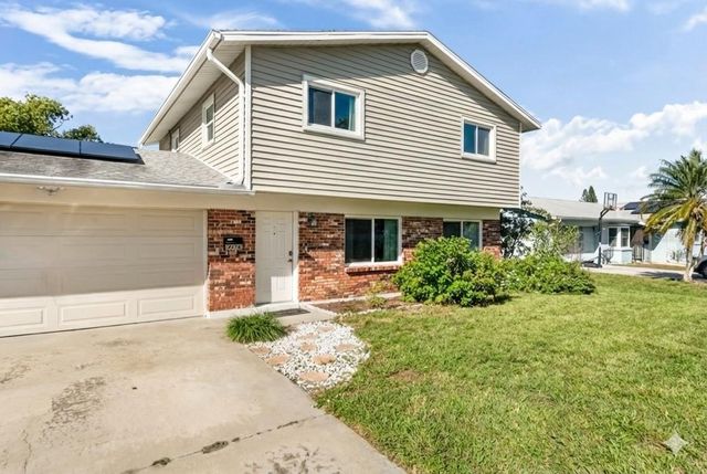 4716 SOAPSTONE DRIVE, Tampa, FL 33615