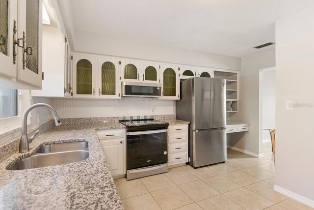 4716 SOAPSTONE DRIVE, Tampa, FL 33615