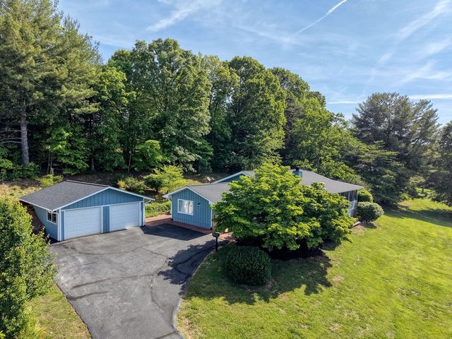 4686 Myers Chapel Road, Hayesville, NC 28904