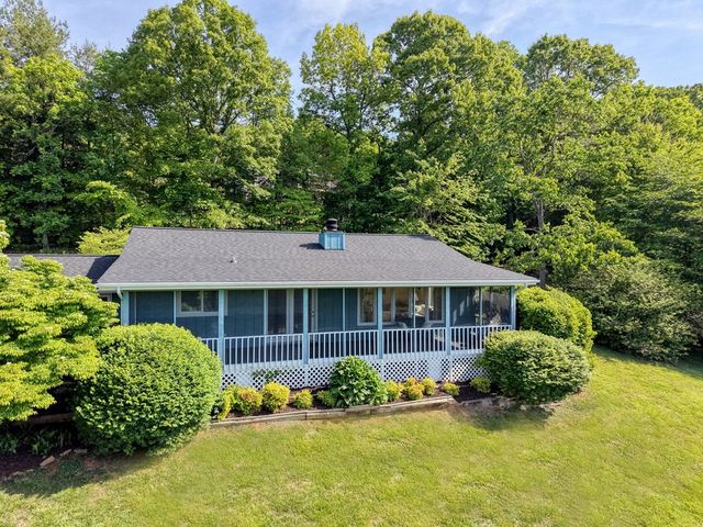 4686 Myers Chapel Road, Hayesville, NC 28904