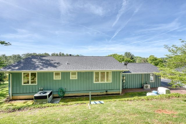4686 Myers Chapel Road, Hayesville, NC 28904