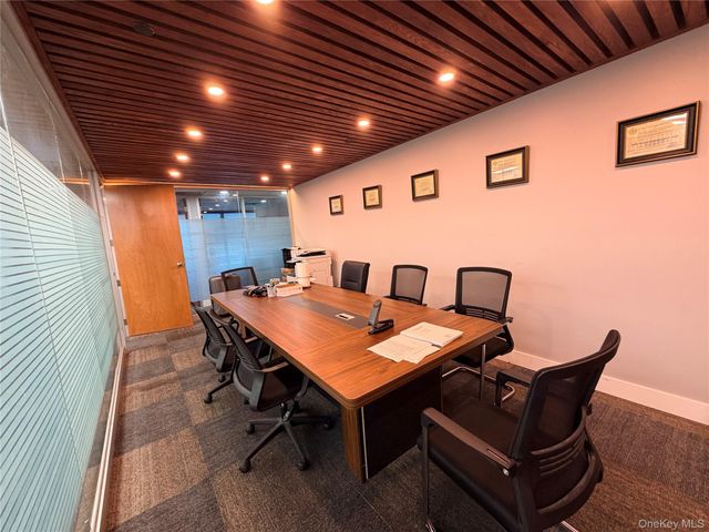 136-20 38th Ave 9J-3, Flushing, NY 11354