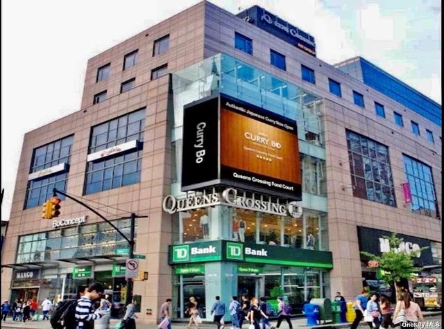 136-20 38th Ave 9J-3, Flushing, NY 11354