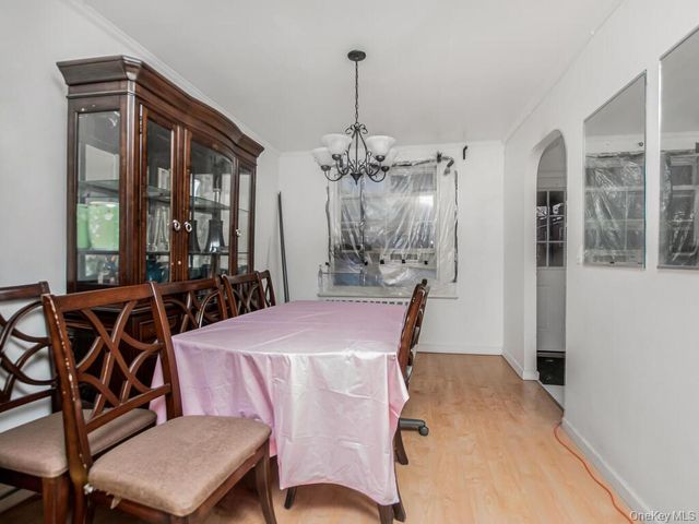 986 Neill Avenue, Bronx, NY 10462