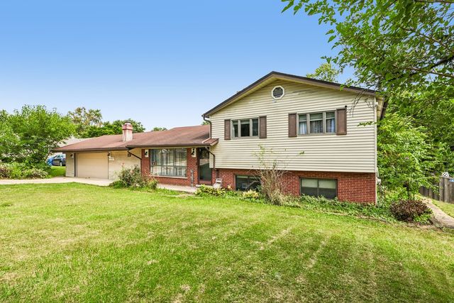 2N435 Pleasant Avenue, Glen Ellyn, IL 60137