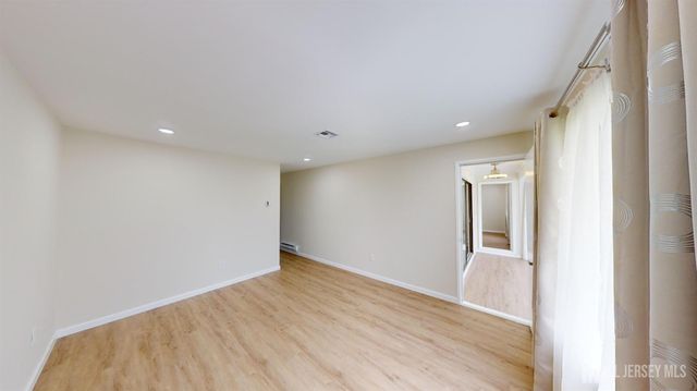 9-c Aspen Plaza, Monroe, NJ 08831