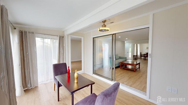 9-c Aspen Plaza, Monroe, NJ 08831