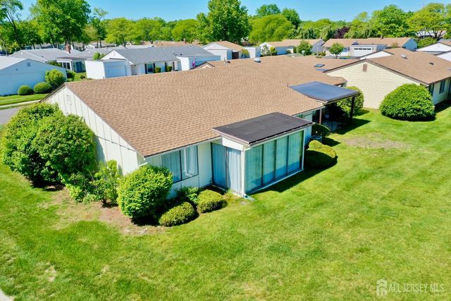 9-c Aspen Plaza, Monroe, NJ 08831