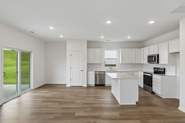 3281 Barrel Oak Pass, Columbia, TN 38401