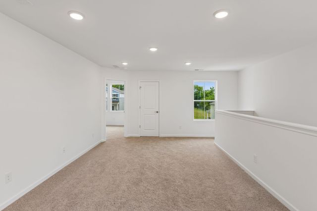 3281 Barrel Oak Pass, Columbia, TN 38401