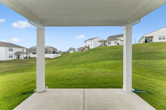 3281 Barrel Oak Pass, Columbia, TN 38401