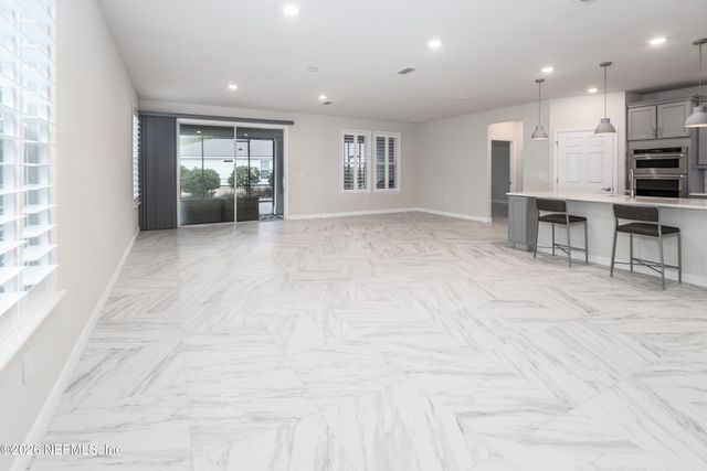 10856 TOWN VIEW Drive, Jacksonville, FL 32256