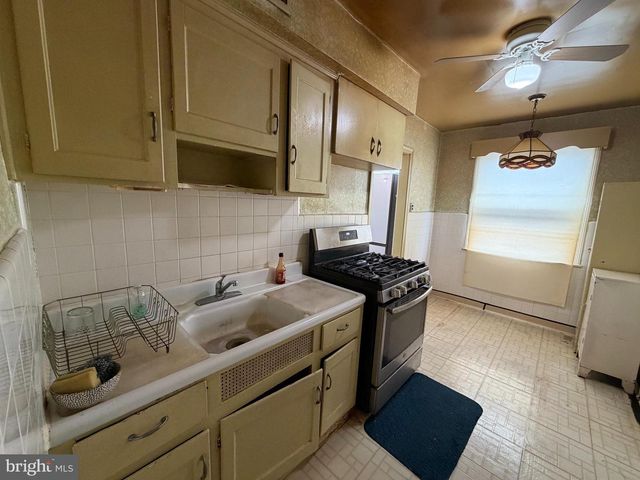 3221 PRINCETON AVE, Philadelphia, PA 19149