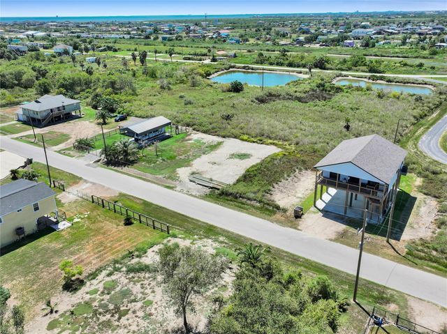 1205 W Canal, Crystal Beach, TX 77650