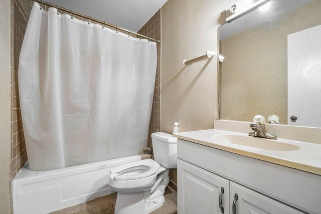 2780 Norfolk Pine Court, Lake Worth, FL 33462