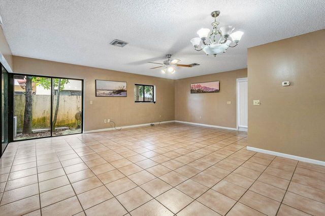 2780 Norfolk Pine Court, Lake Worth, FL 33462