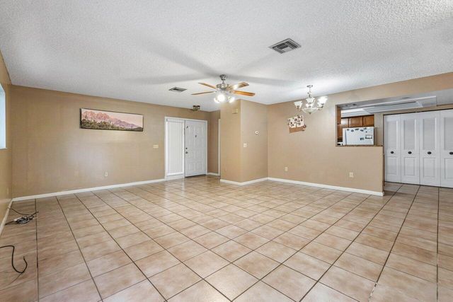 2780 Norfolk Pine Court, Lake Worth, FL 33462