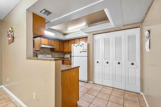 2780 Norfolk Pine Court, Lake Worth, FL 33462