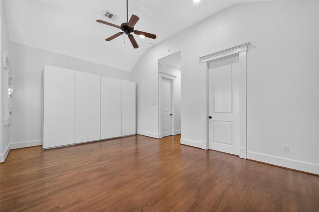 1042 W 25th Street A, Houston, TX 77008