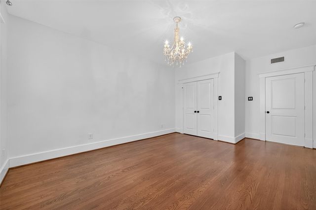 1042 W 25th Street A, Houston, TX 77008