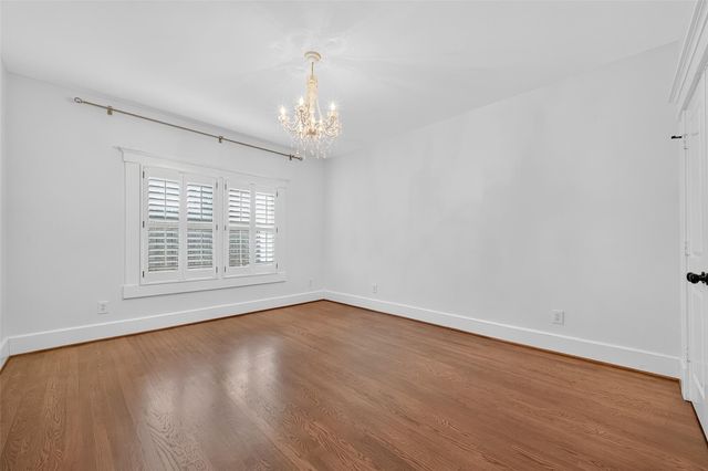 1042 W 25th Street A, Houston, TX 77008