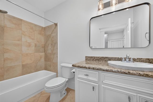 1042 W 25th Street A, Houston, TX 77008