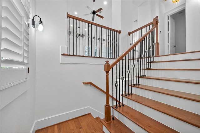 1042 W 25th Street A, Houston, TX 77008